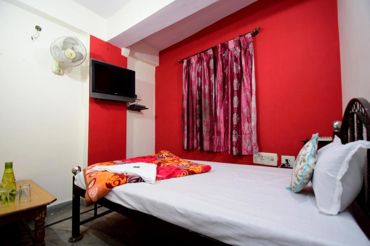 Hotel New India Guest House Dźajpur Zewnętrze zdjęcie